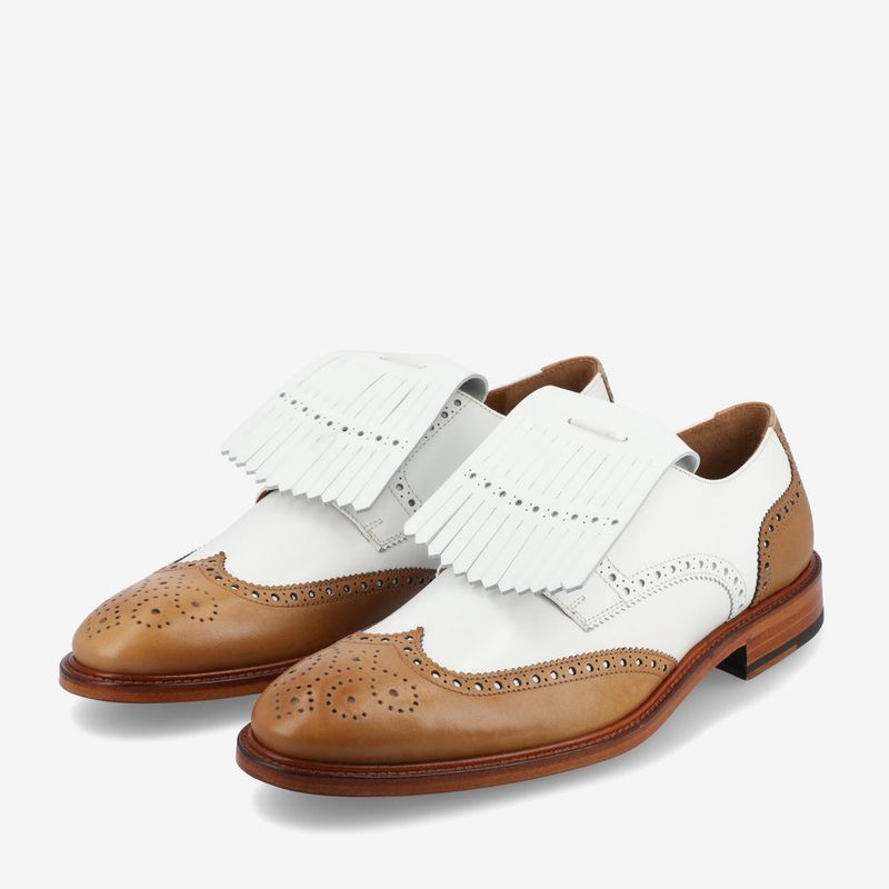 Two-Tone Spectator Flats