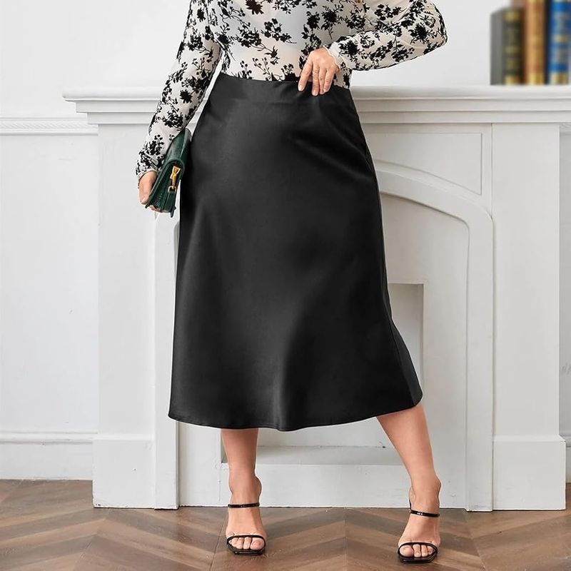 Midi Skirt in Solid Color