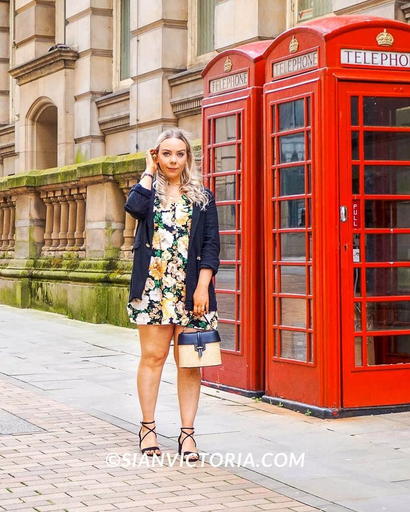 Wearing prints that fight your frame