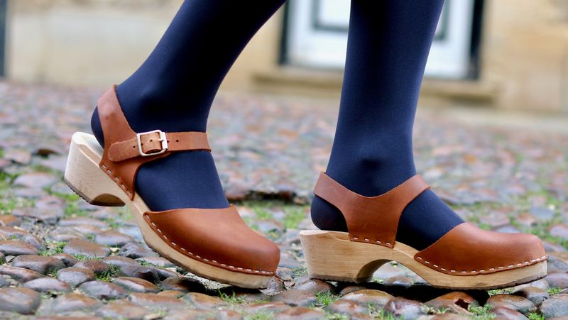 Clogs