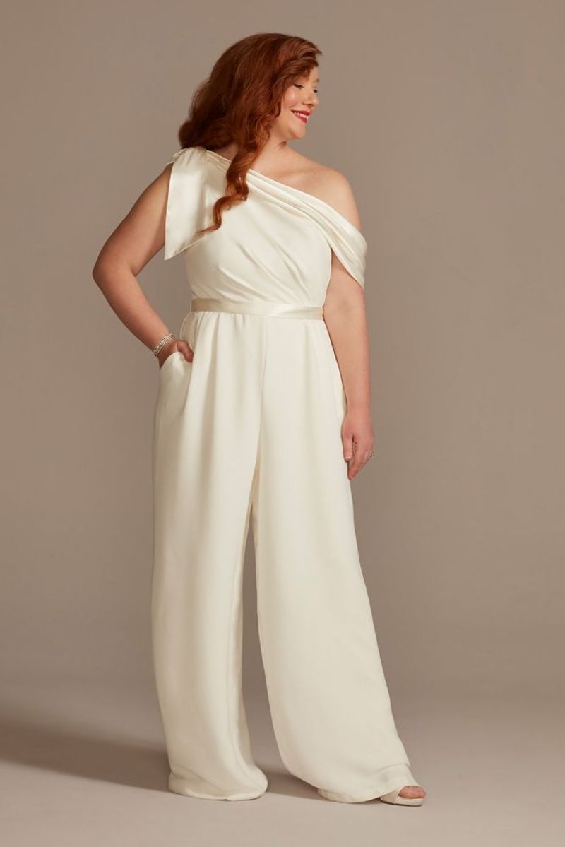 Asymmetrical Shoulder Showstopper