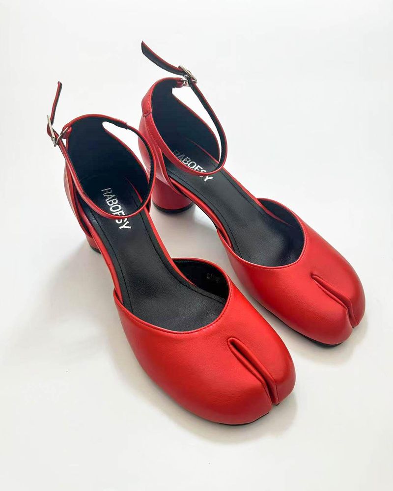 Split-Toe Japanese Sandals