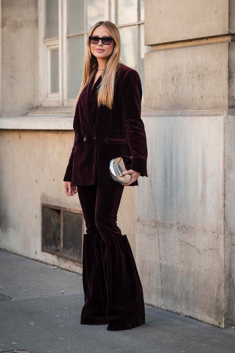 Evening Pants With Understated Glamour