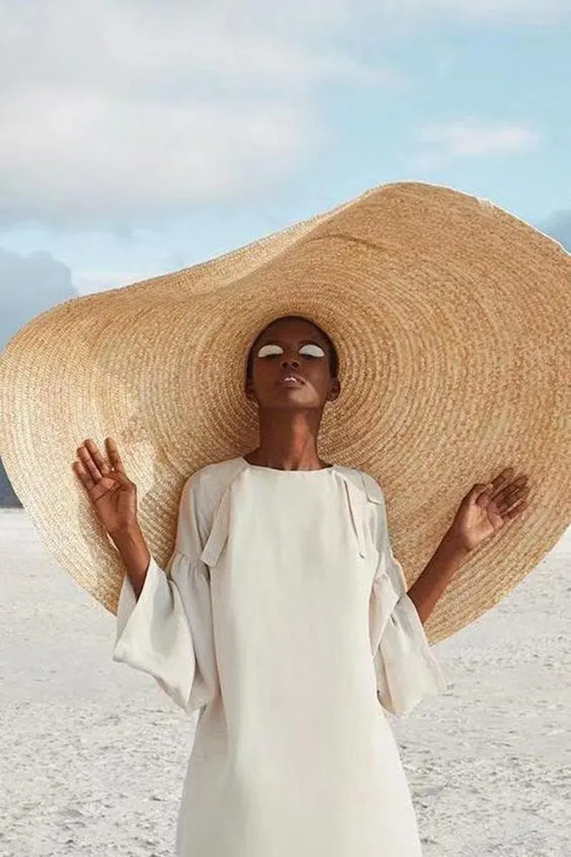 Retire: Oversized Sun Hats