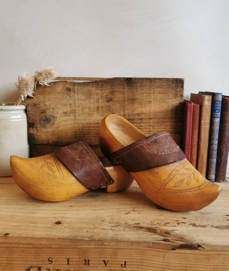 Artisan Clogs