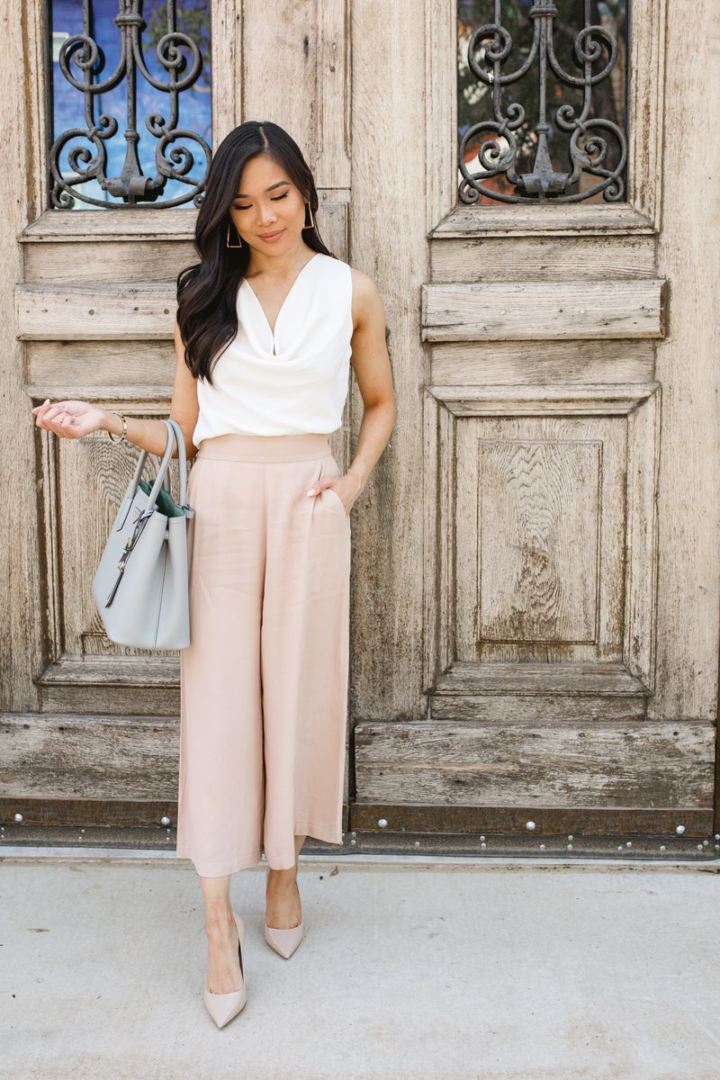 Loose-Fit Cropped Trousers
