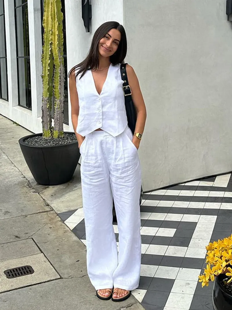 Matching Set + Minimal Accessories