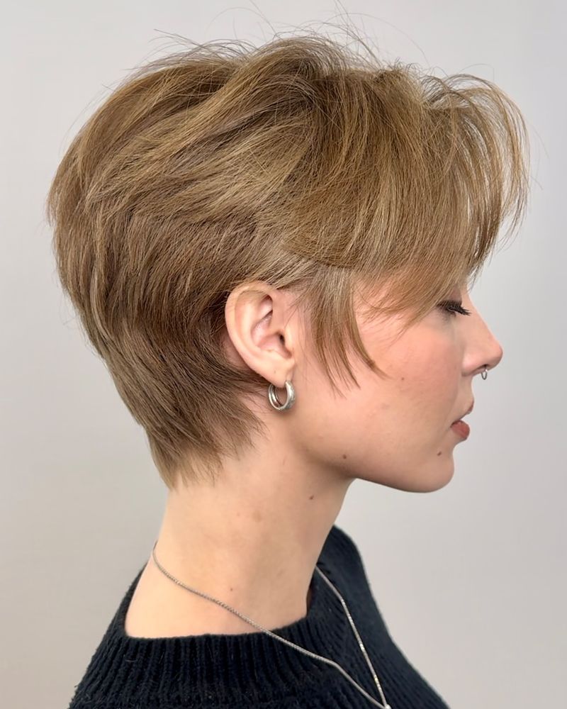 Pixie Bob con flequillo a capas