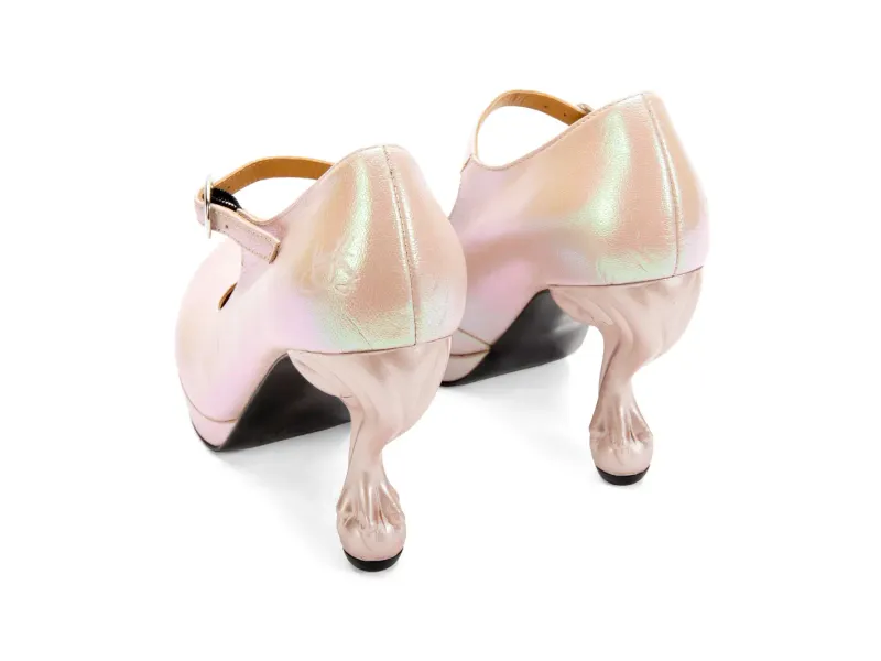 Holographic Kitten Heels
