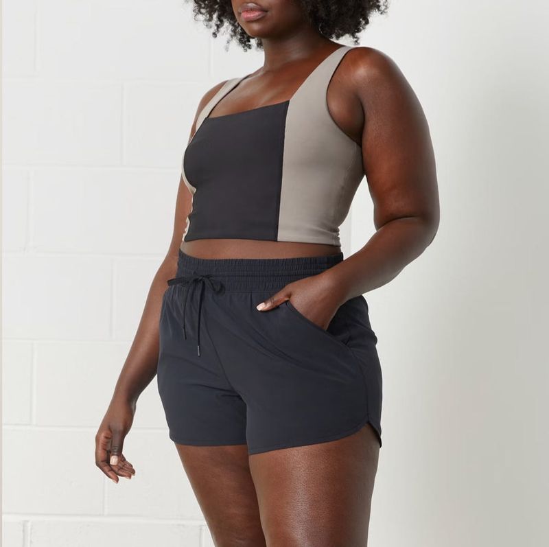 Curved-Hem Cuties