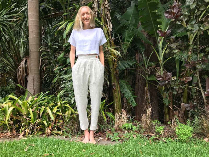 Cropped Linen Cigarette Pants