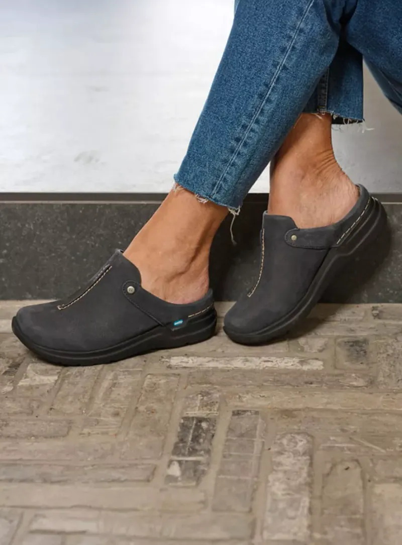 City Stroll Clogs