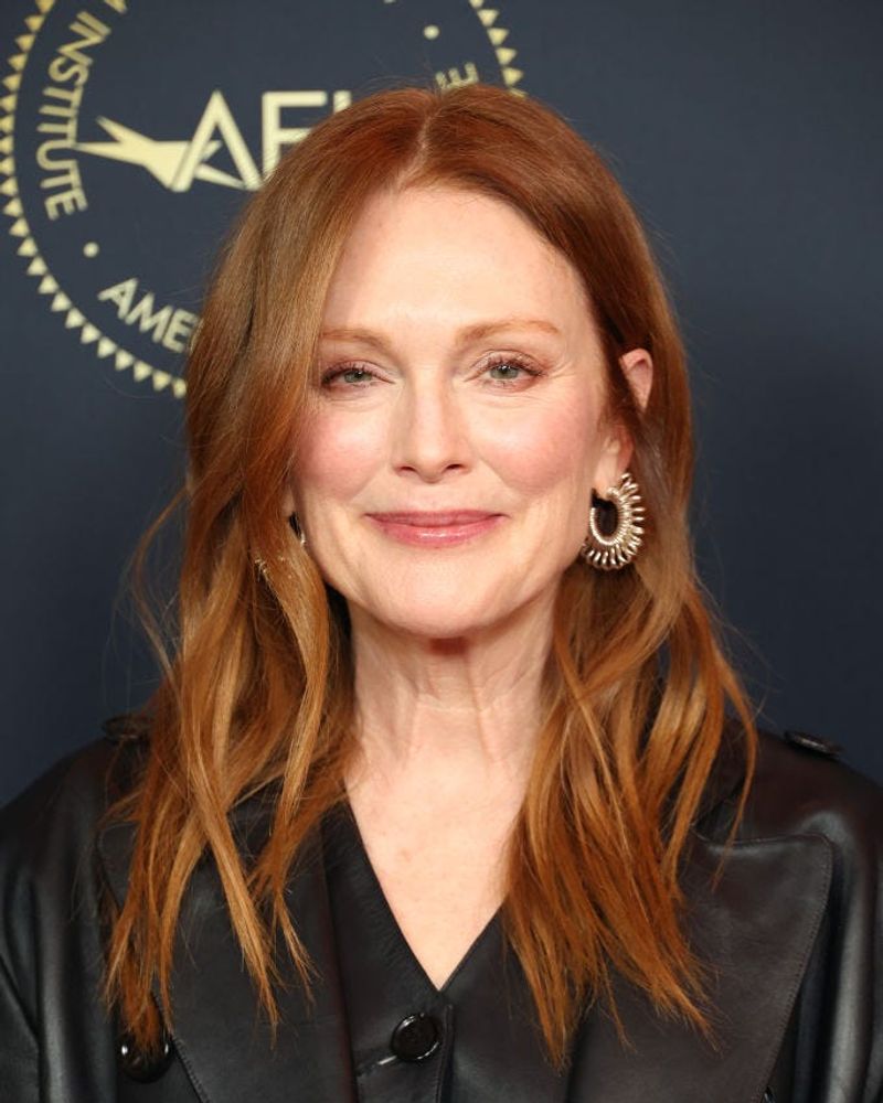Blunt Mid-Length with Subtle Layers