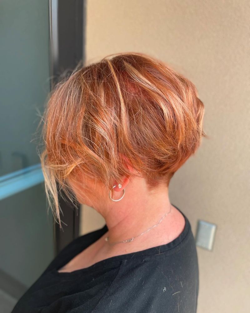 Onde di bronzo strutturate