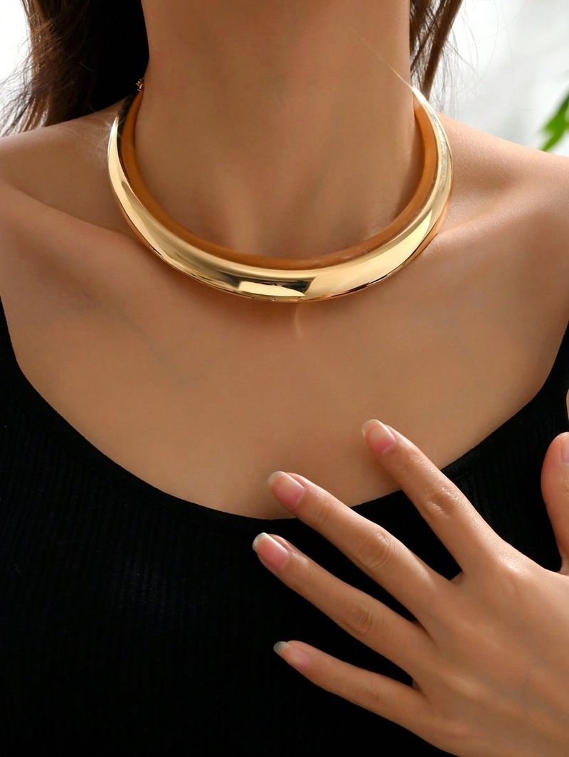 Geometric Statement Necklace