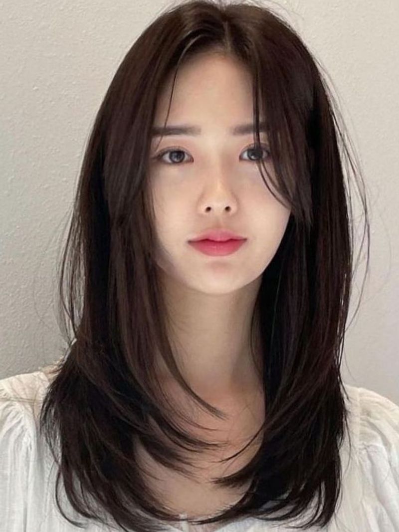 Curved Korean Bangs