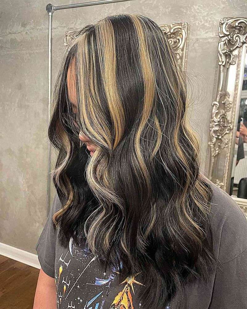 The Skunk Stripe Highlights