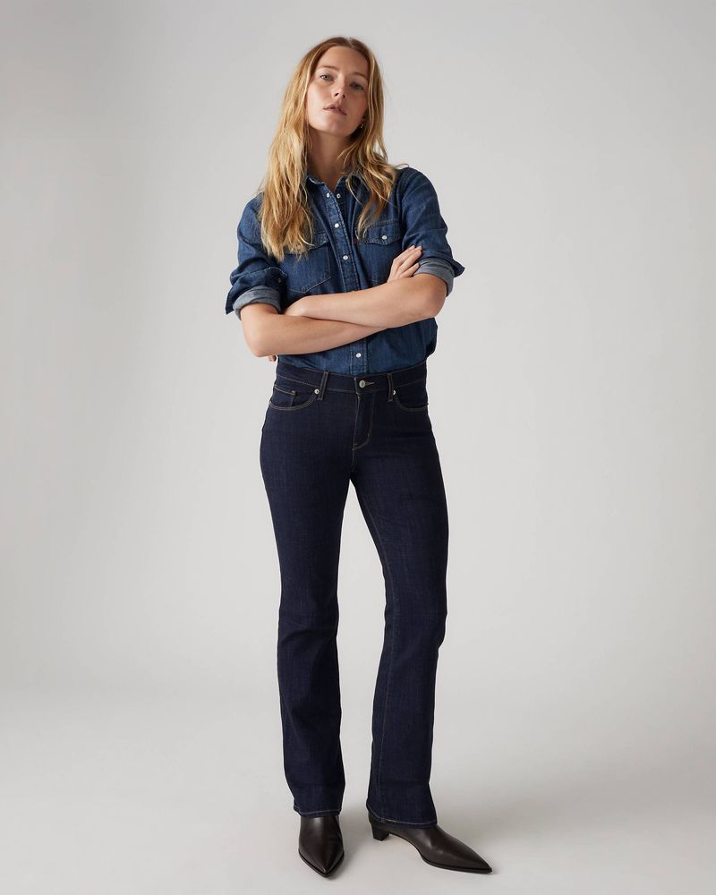 Well-Fitted Dark Wash Jeans