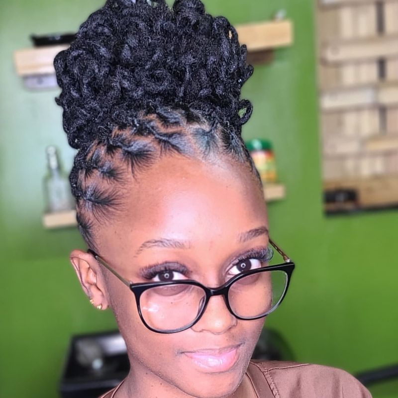 Magia dello chignon disordinato