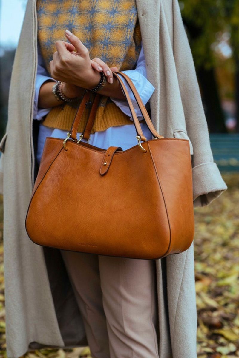 A Perfectly Structured Handbag