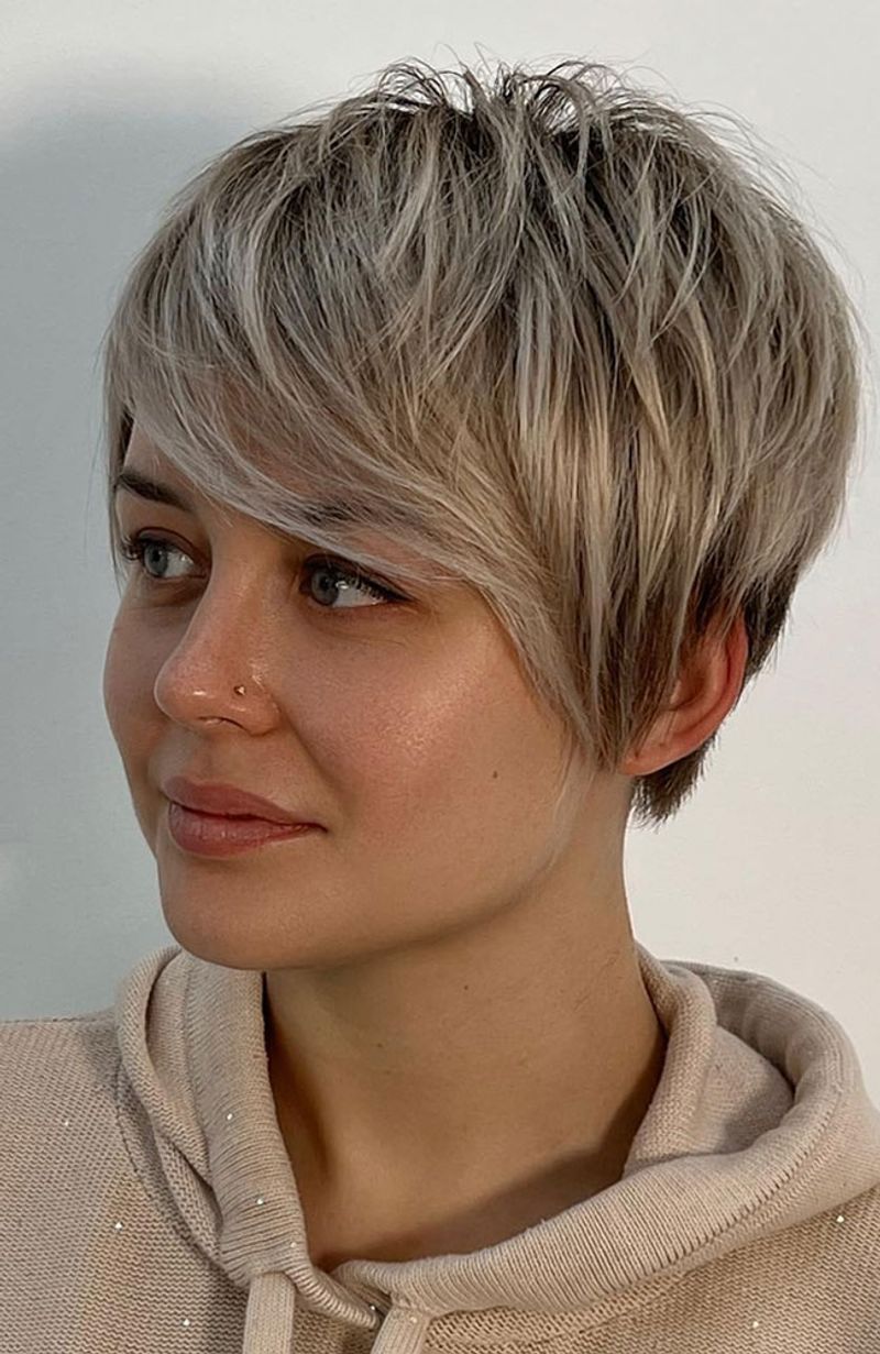 The Textured Crop with Side-Swept Fringe