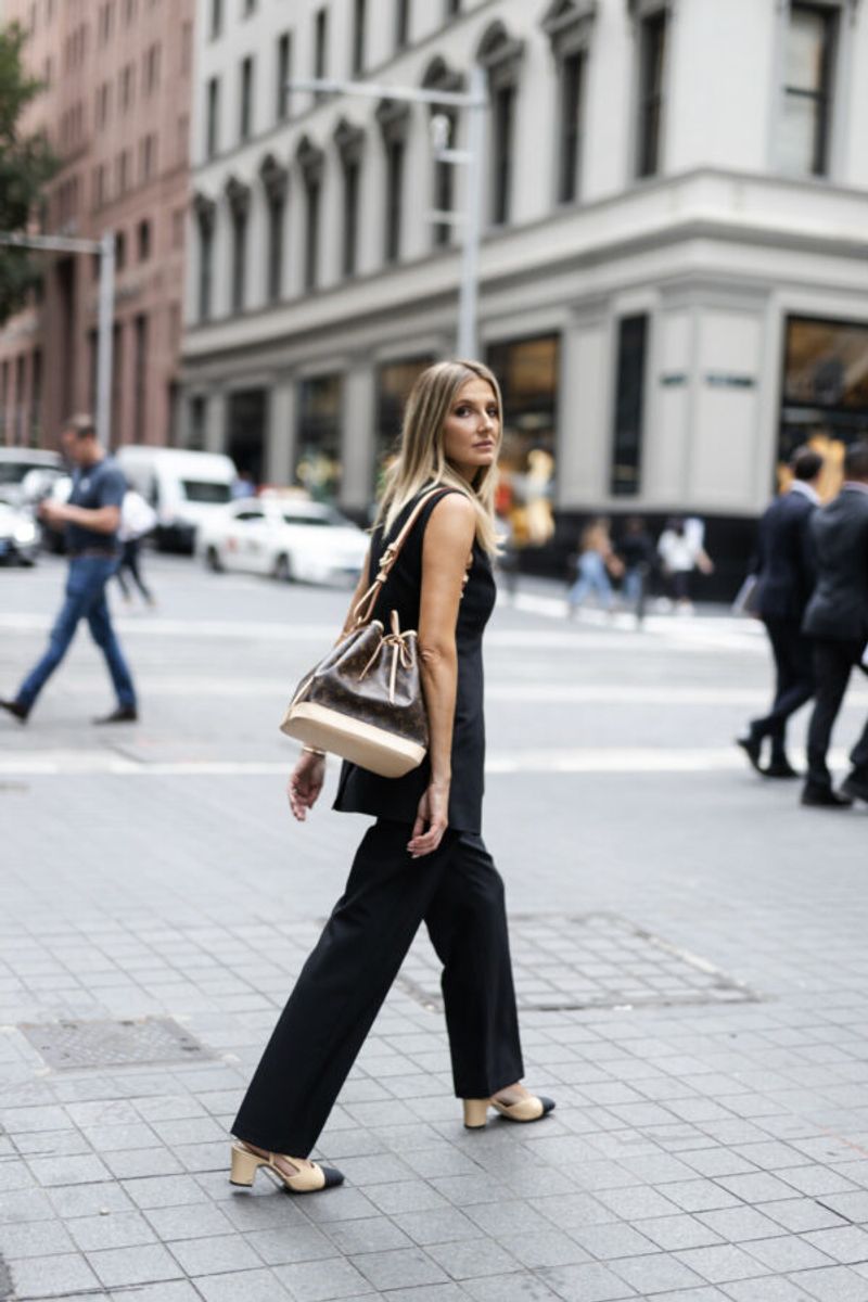 Two-Tone Trendsetter
