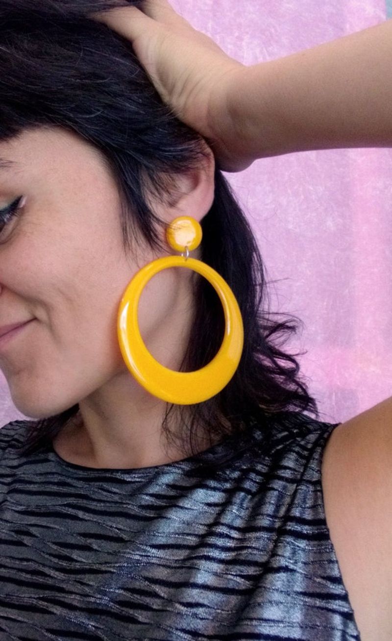 Geometric Earrings Frame Faces