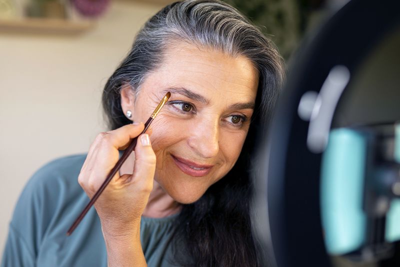 Brow-Enhancing Gel