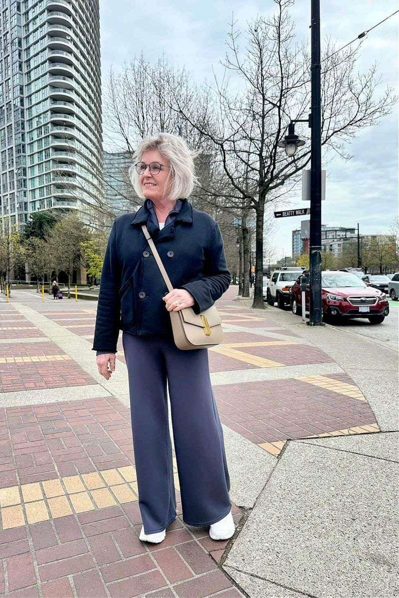 Cropped Wide-Leg Trousers