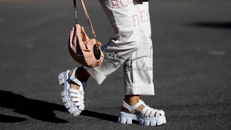 Chunky Platform Slides