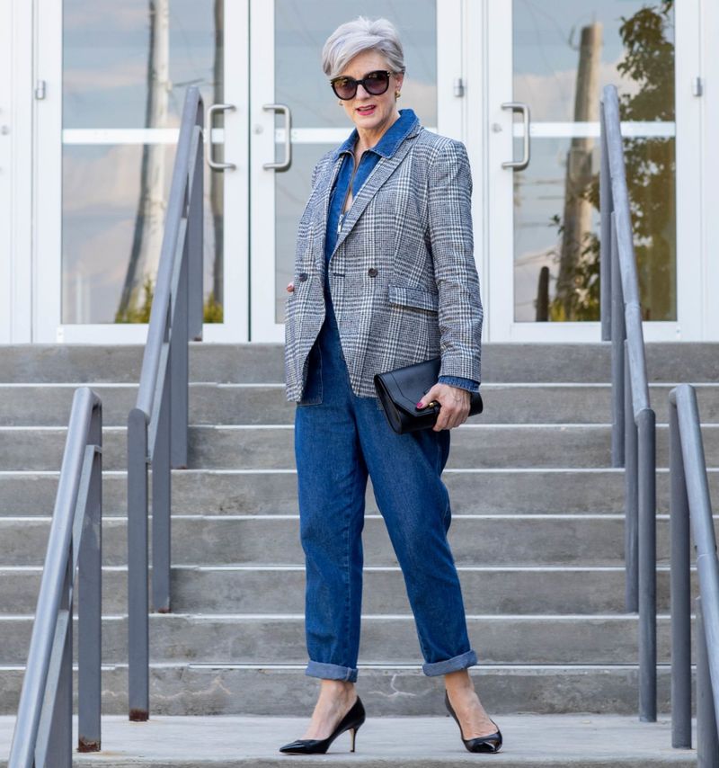 Tailored Blazer + Straight-Leg Jeans
