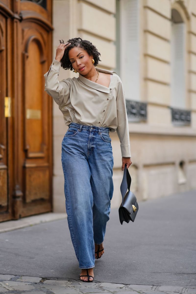 Barrel Leg Jeans Taking Center Stage