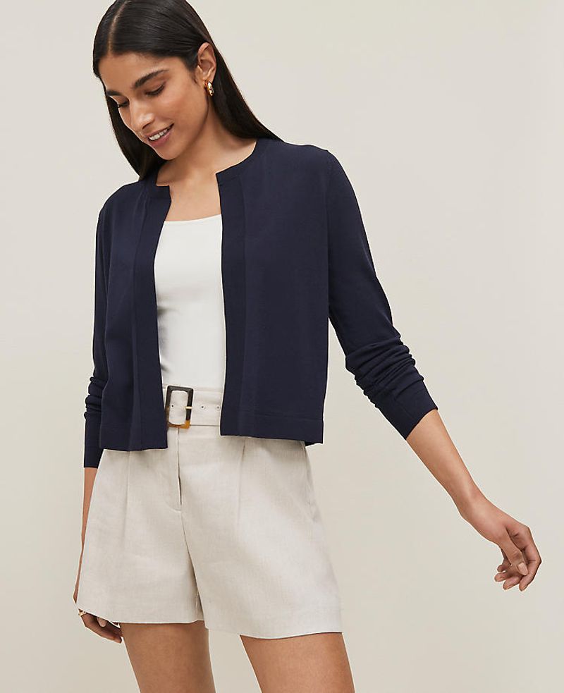 Cropped Cardigans: Waist-Defining Wonders
