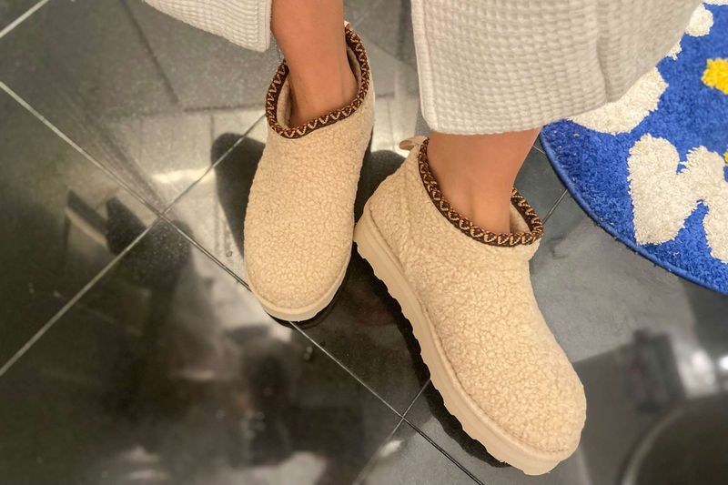 Anti-Gravity Cushion Mules