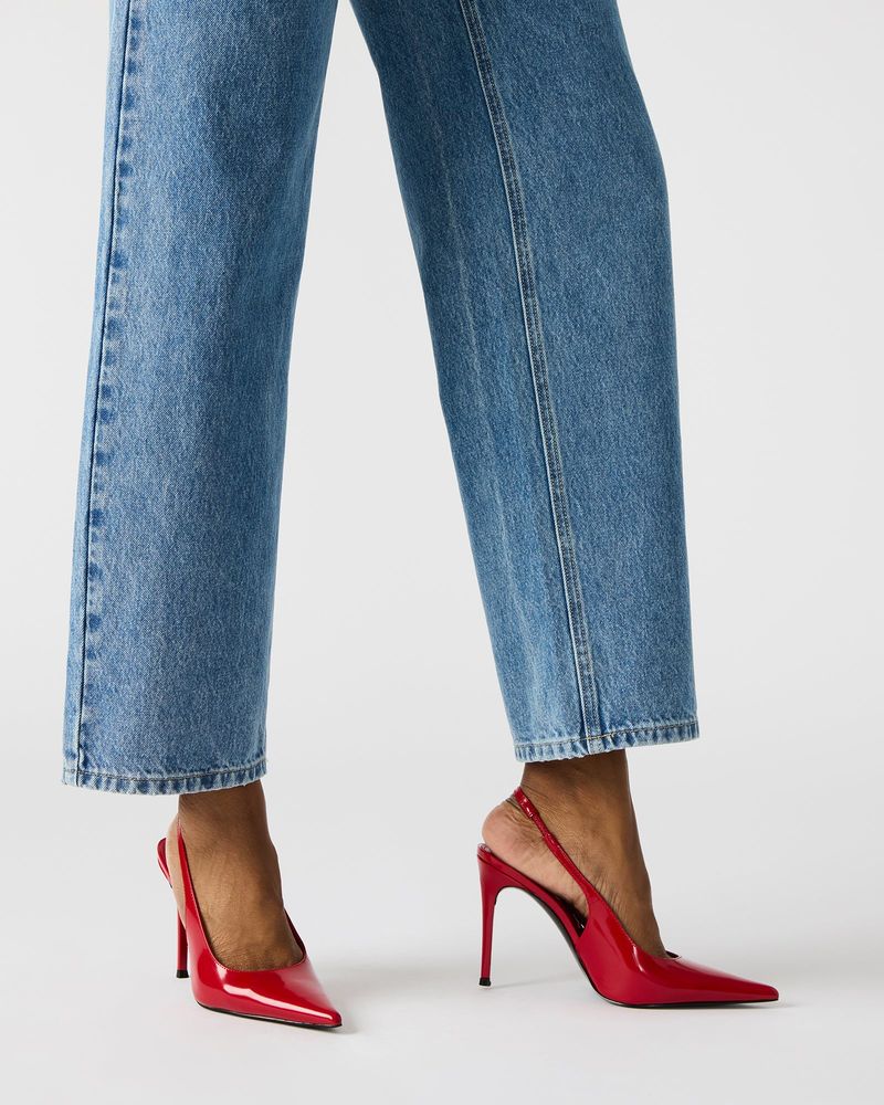 Pointed-Toe Perfection