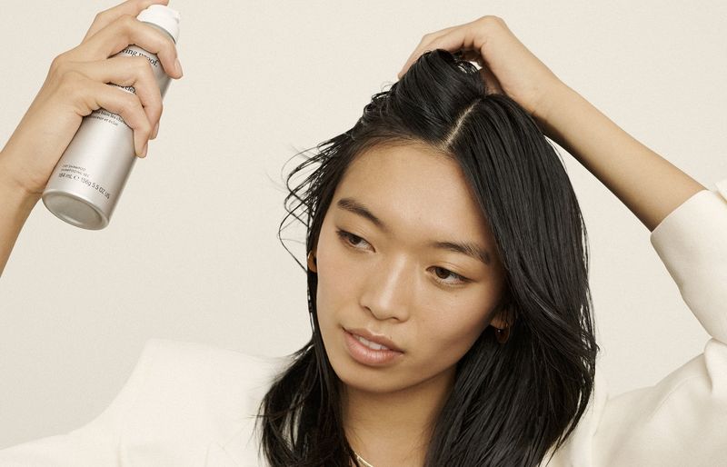 Dry Shampoo: Midday Refresh Must-Have