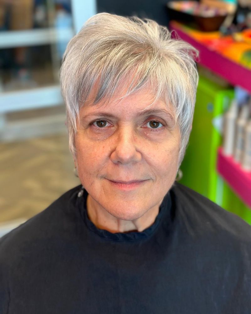 Razor-Cut Ends That Thin Out Volume