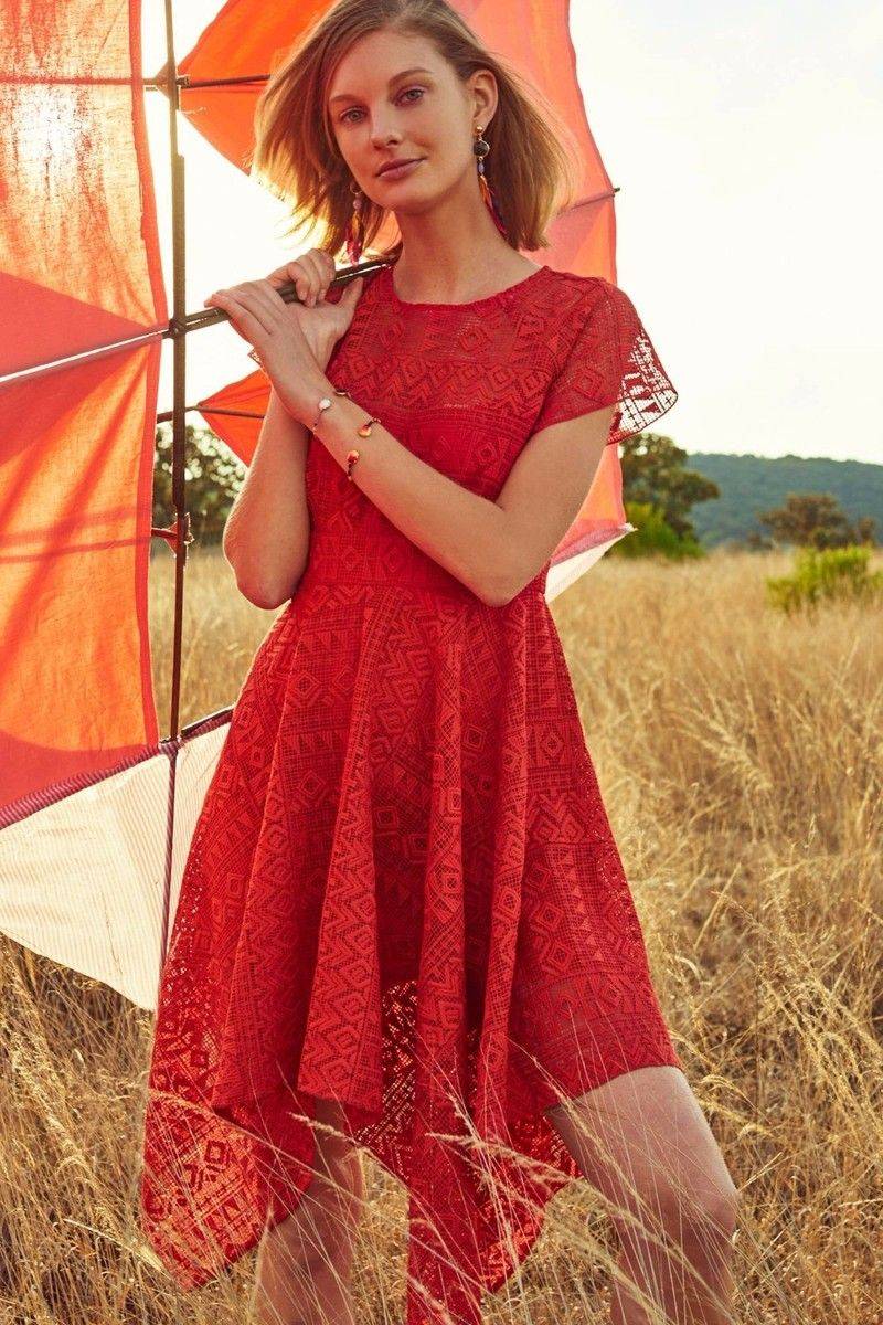 Asymmetrical Hem Allure
