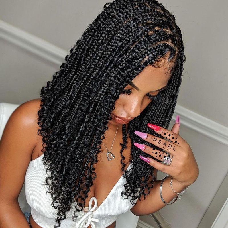 Knotless Braids With Sealed Tips