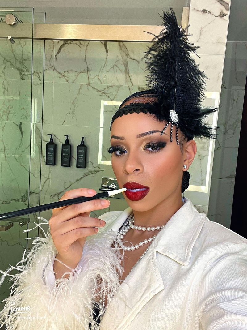 Winged Eyeliner with Vintage-Inspired Clothes