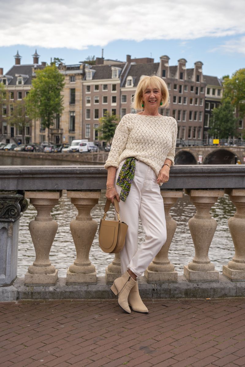 Monochrome Cream Layering
