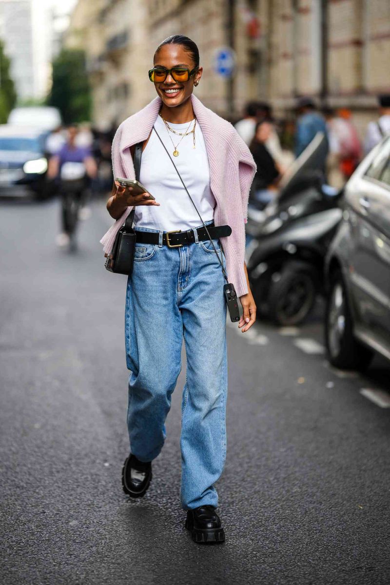 Mom Jeans (The Higher, The Better)