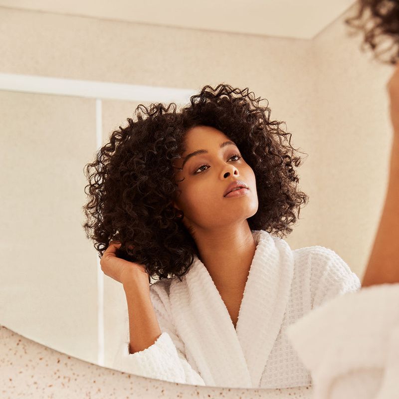 Humidifiers Combat Winter Frizz