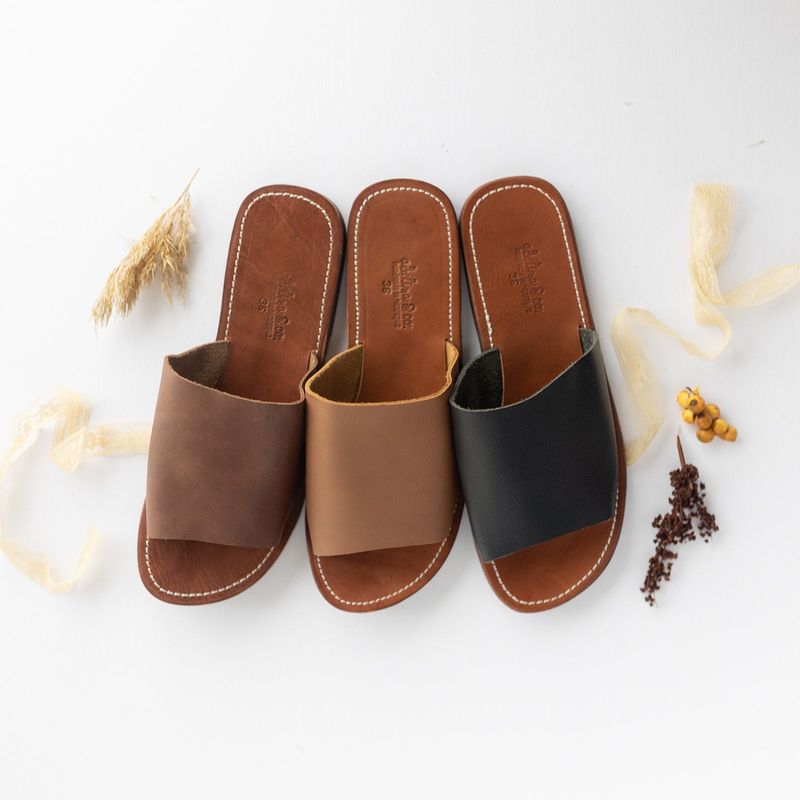 Minimalist Leather Slides