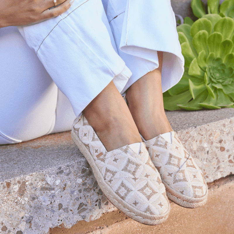 Espadrille-Soled Hybrids
