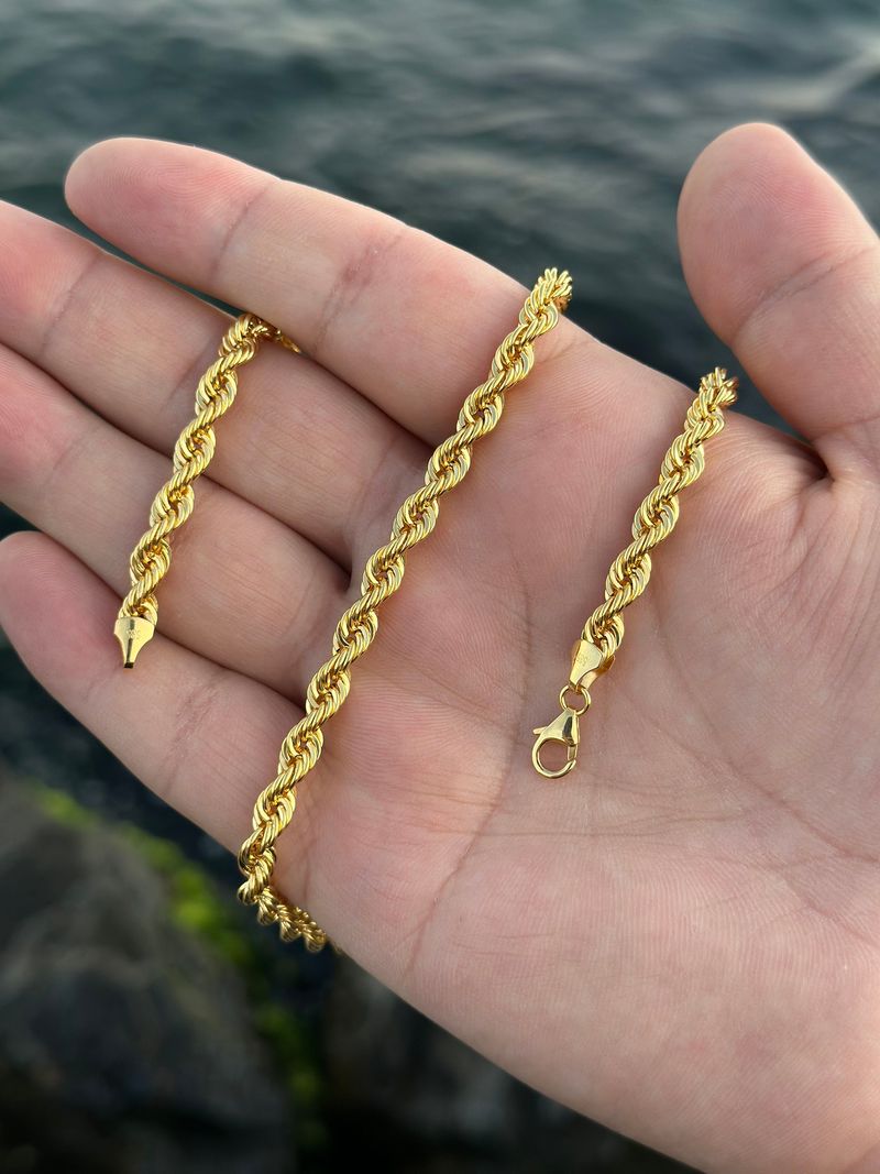 Twisted Gold Chain Necklace
