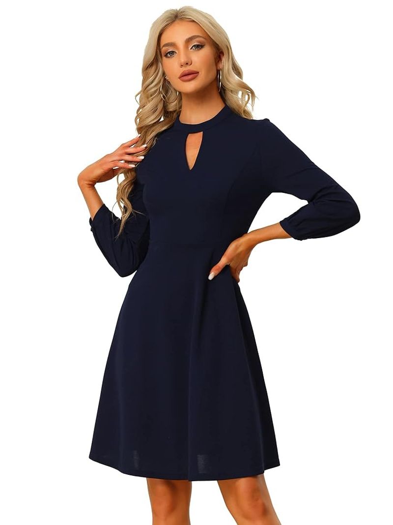 Keyhole Neckline Charmer