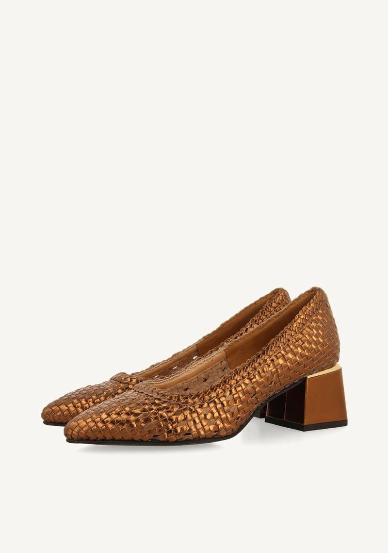 Woven Leather Pumps