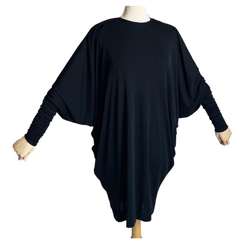 Batwing Sleeves & Dolman Tops