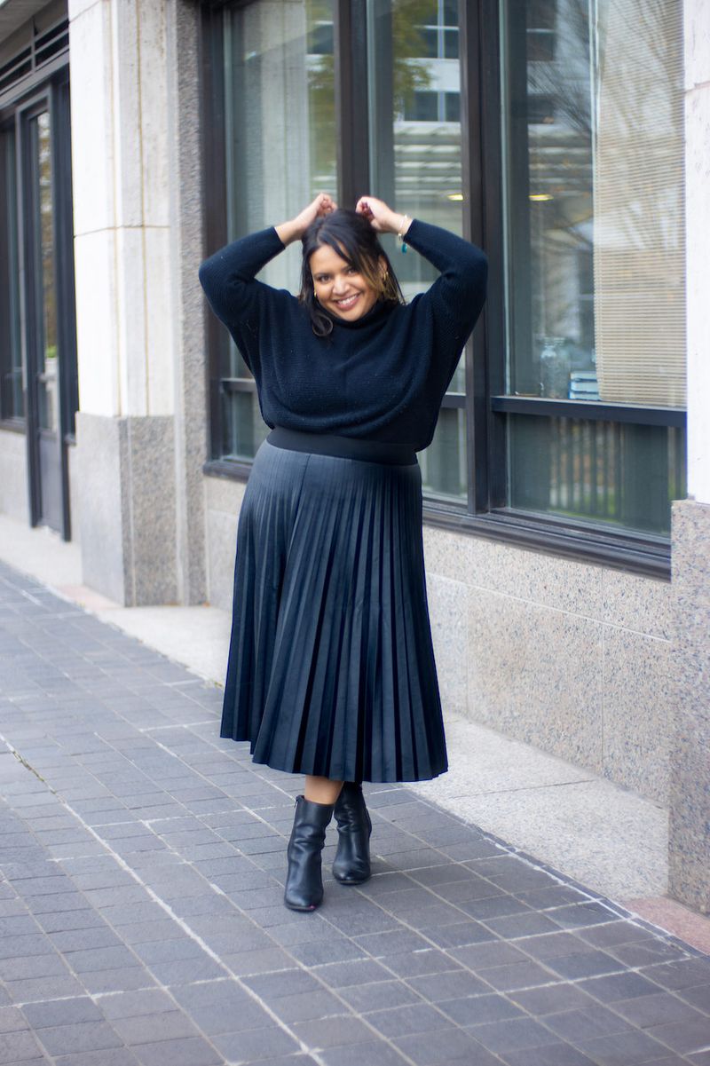 Monochromatic Layered Looks